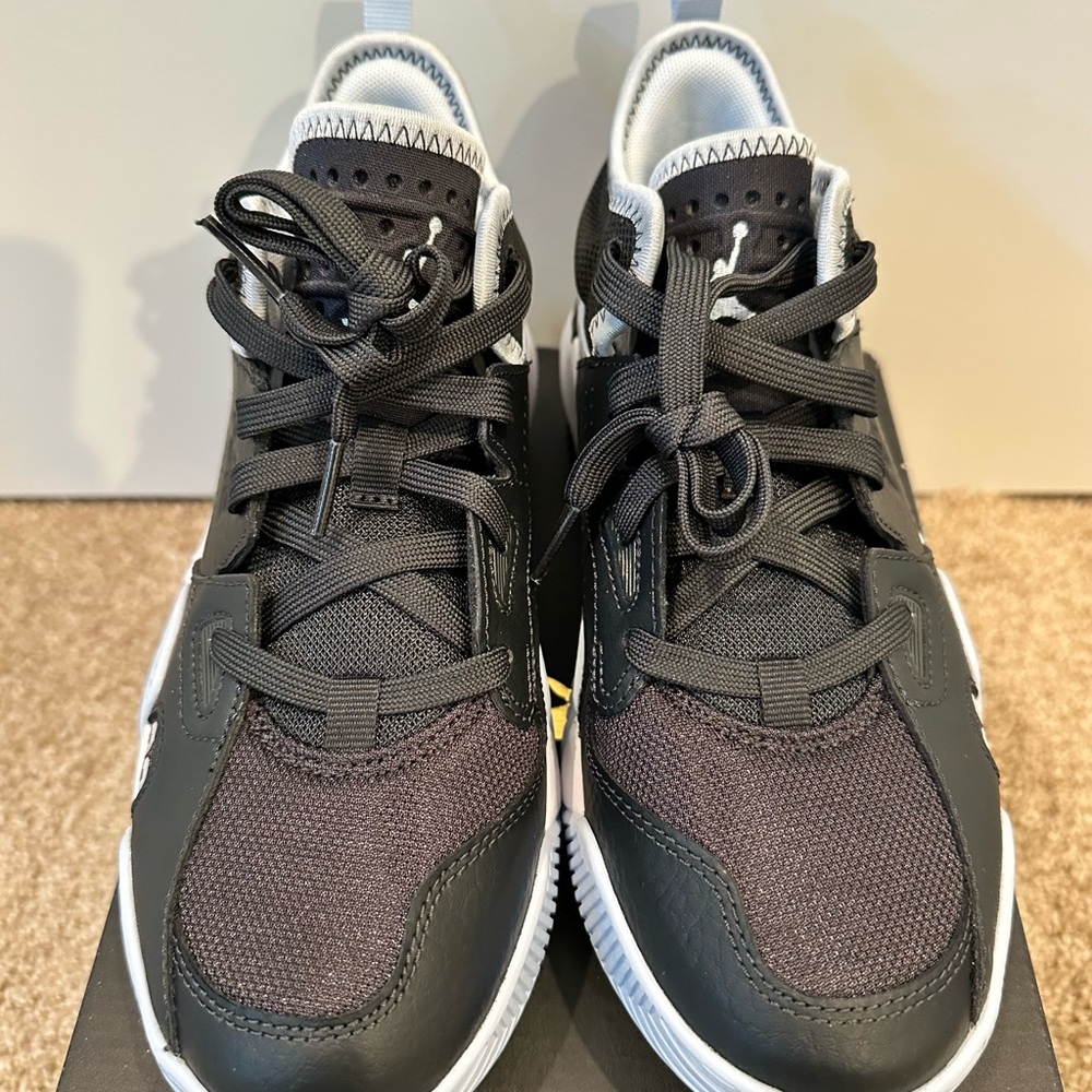 Nike Jordan Stay Loyal 2 basketball shoes 4.5Y